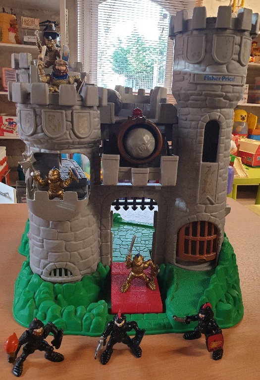 CHATEAU-FORT