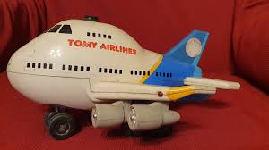 AVION TOMY